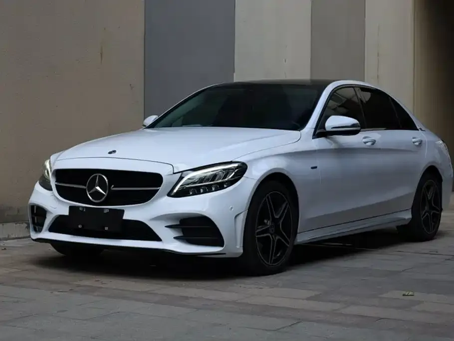 Mercedes-Benz C-Class — фото 1