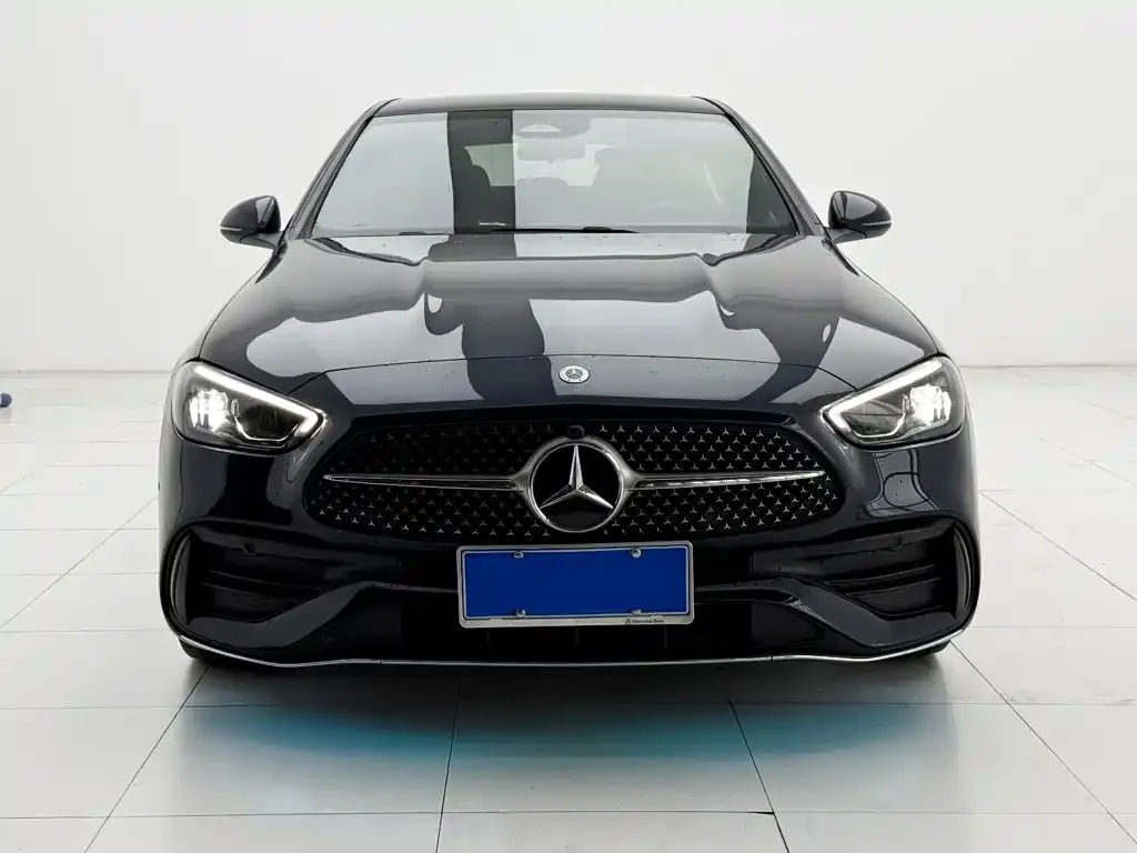 Mercedes-Benz C-Class — фото 1