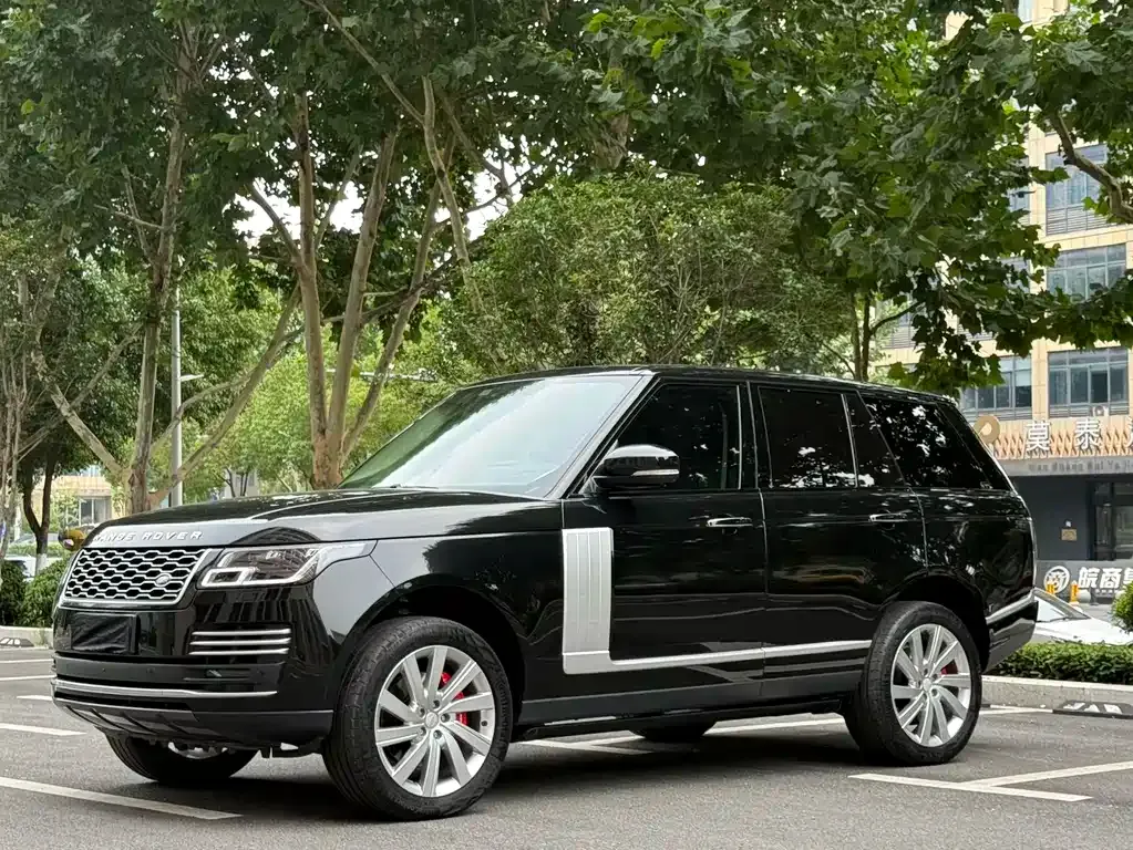 Land Rover Range Rover — фото 1