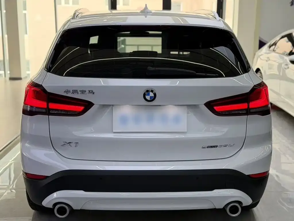 BMW X1 — фото 2