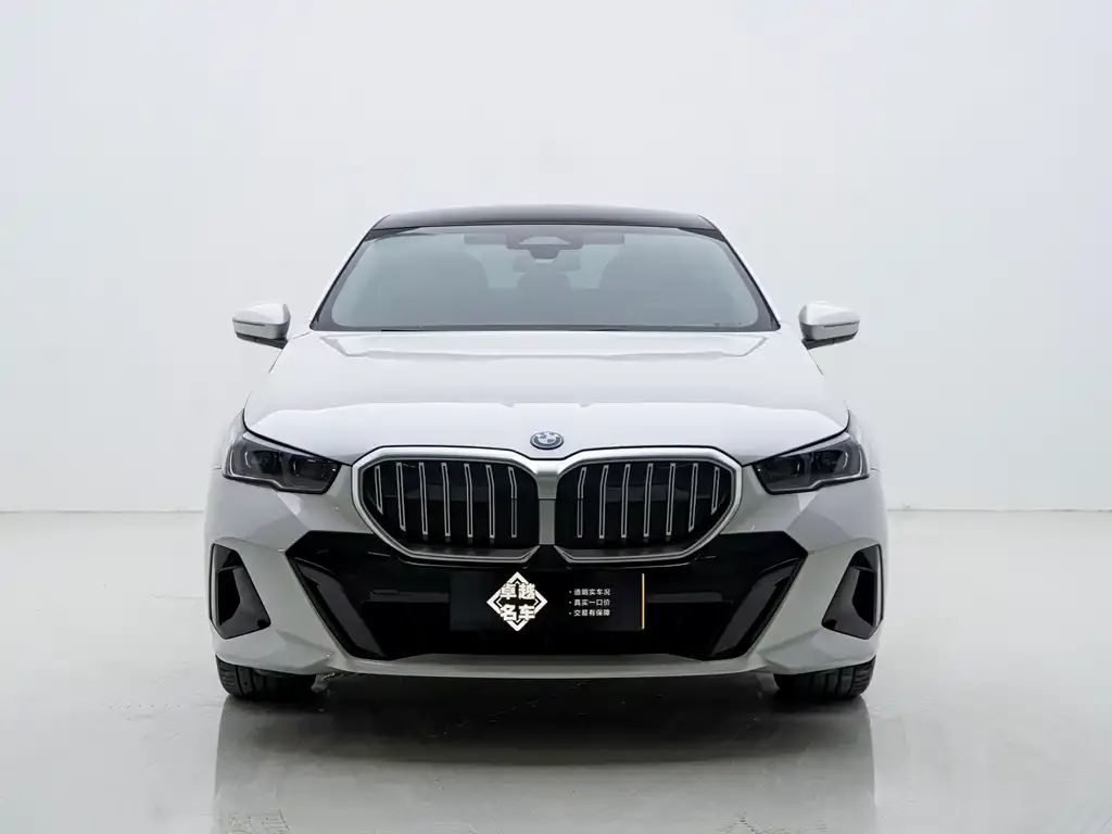 BMW i5 — фото 8