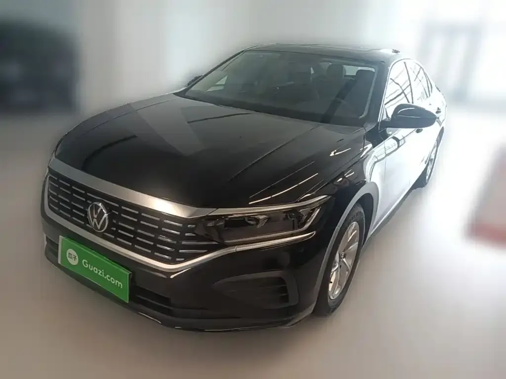 Volkswagen Passat — фото 1