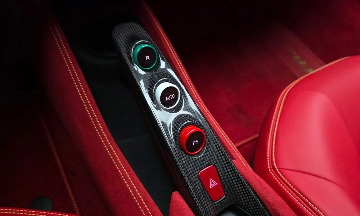 Ferrari F8 — фото 6