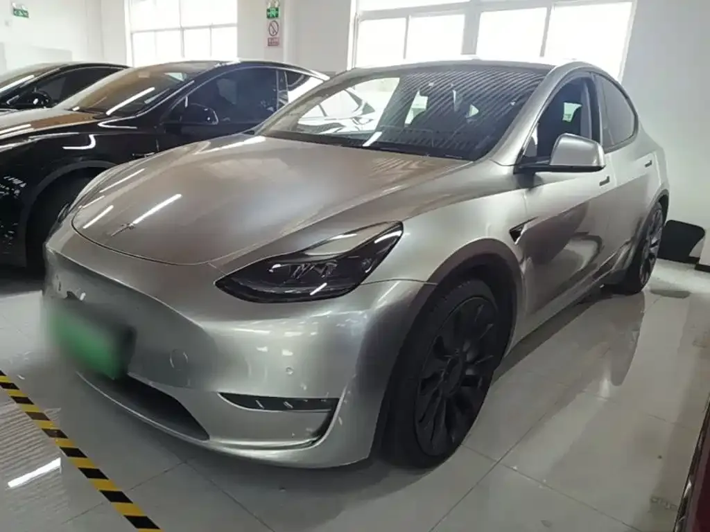 Tesla Model Y — фото 7