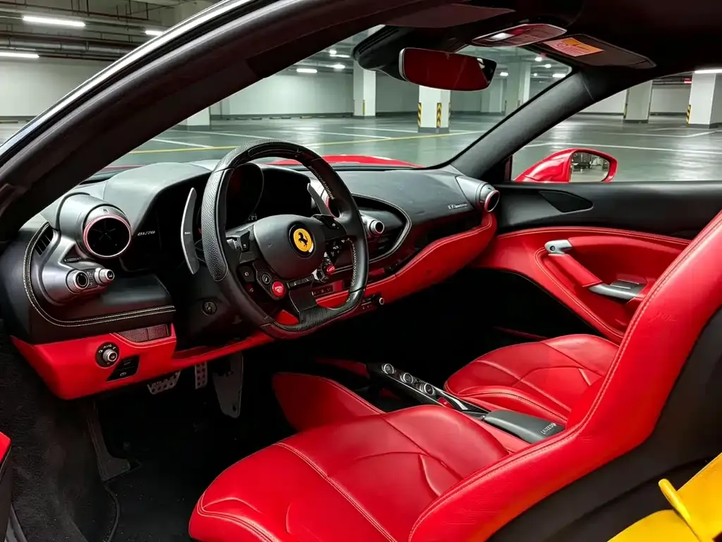 Ferrari F8 — фото 7