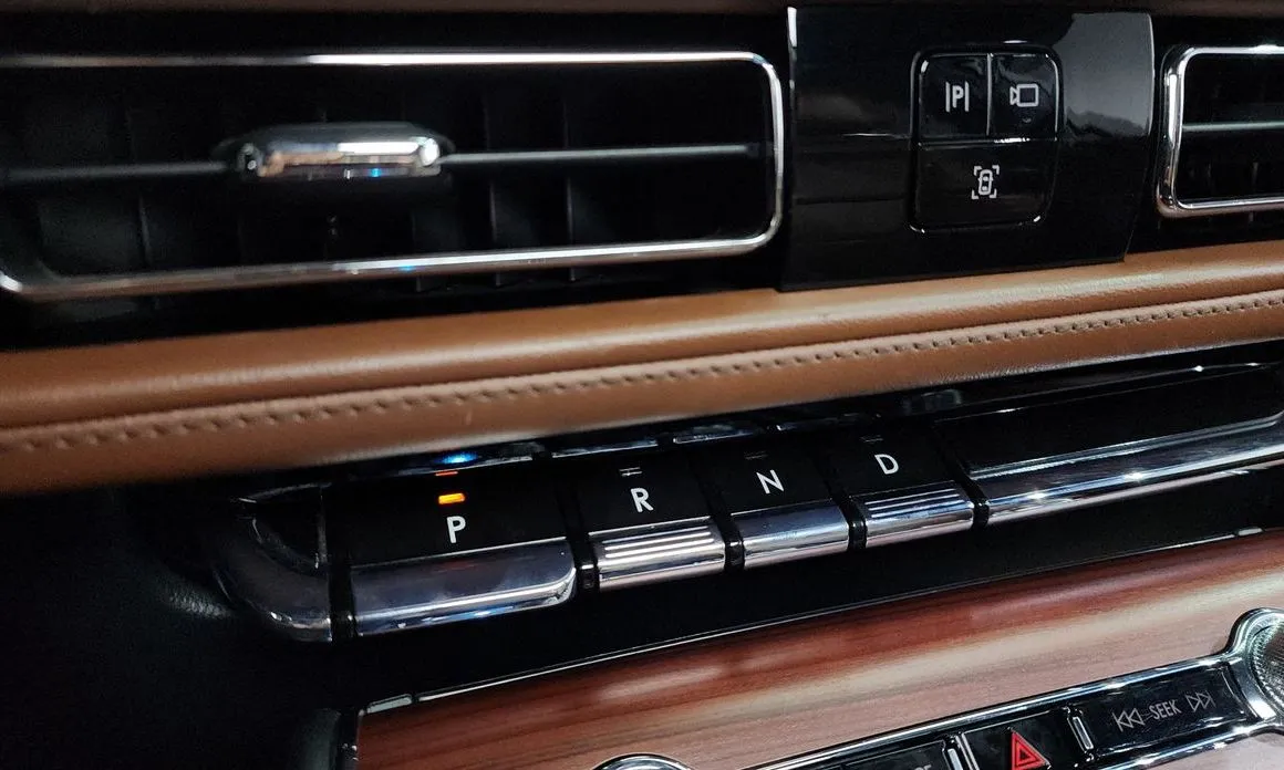 Lincoln Aviator — фото 9