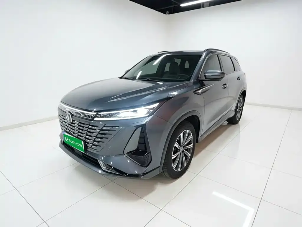 Changan CS75PLUS — фото 1