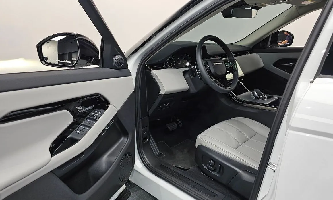 Land Rover Range Rover Evoque — фото 10