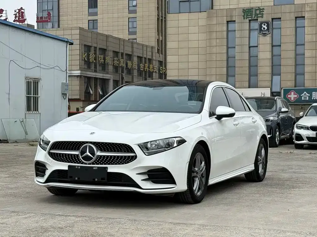 Mercedes-Benz A-Class — фото 1