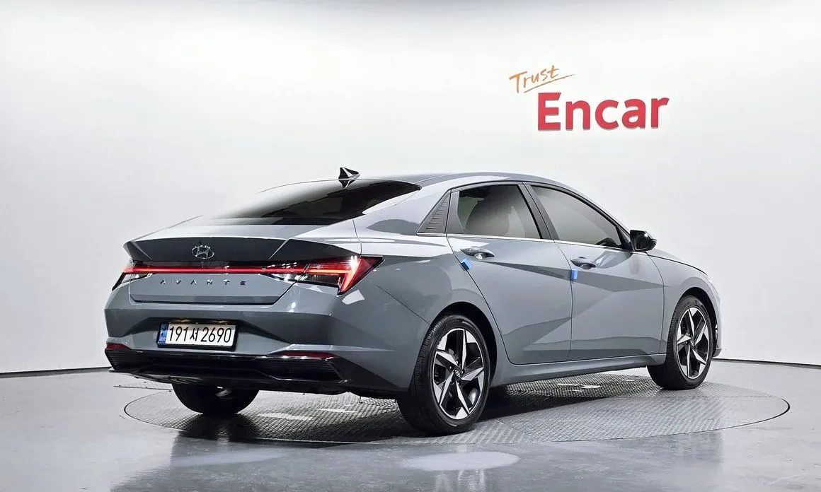 Hyundai AVANTE — фото 2