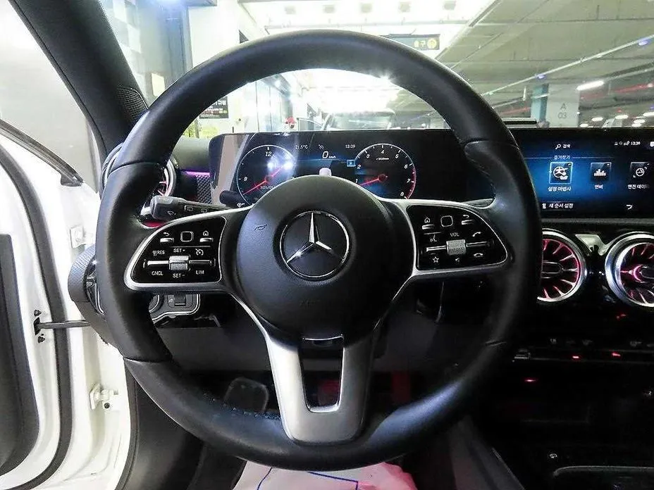 Mercedes-Benz A-Class — фото 10