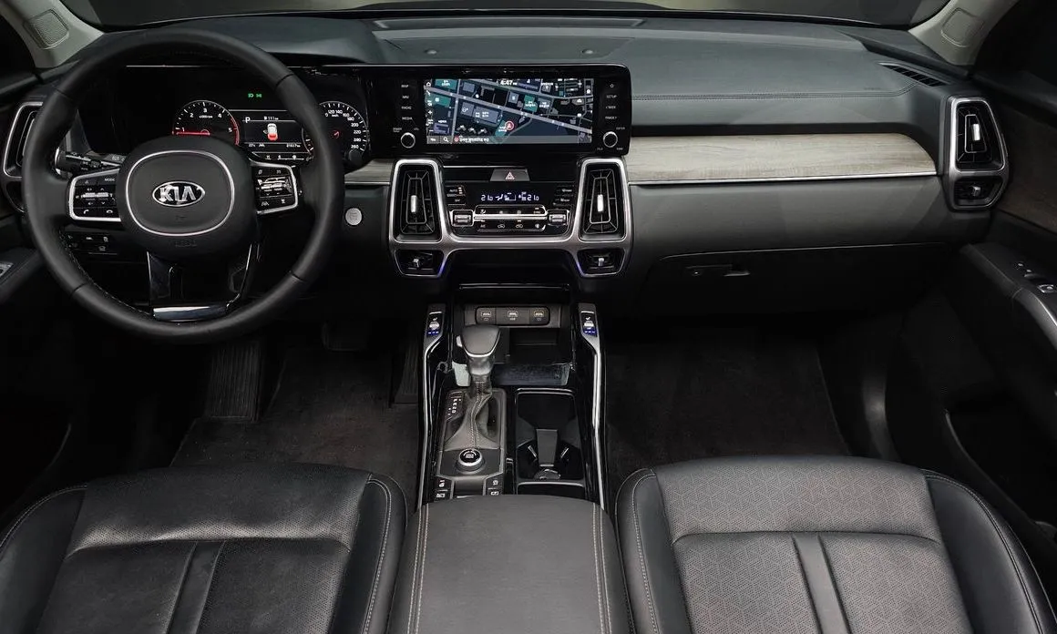 Kia Sorento — фото 8