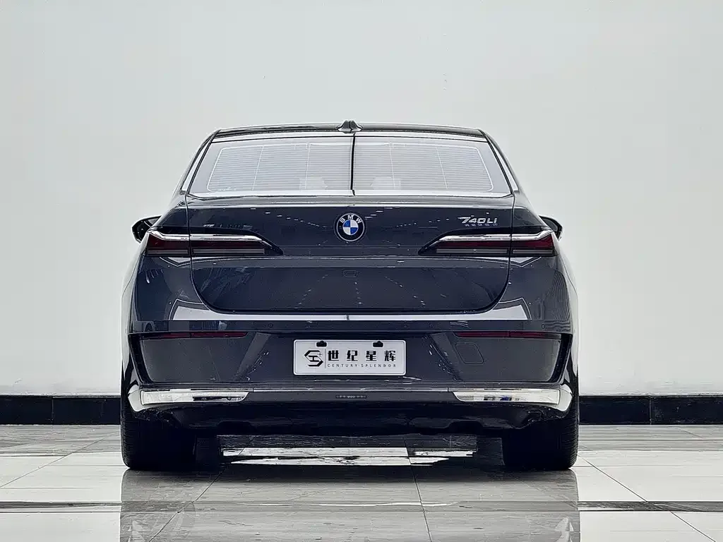 BMW i7 — фото 8
