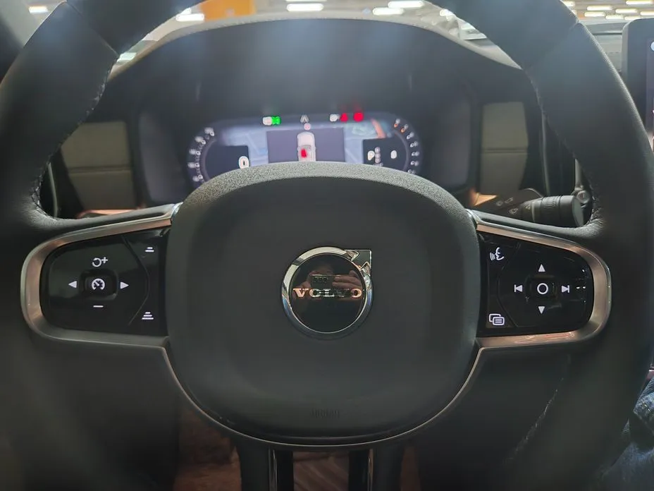Volvo S90 — фото 10