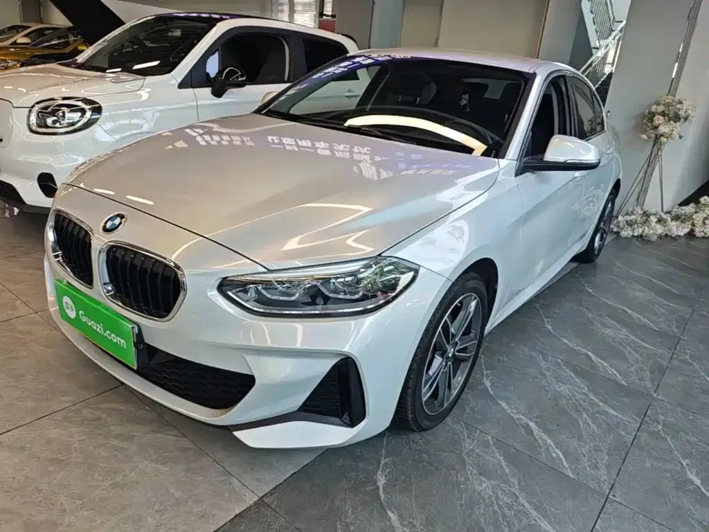 BMW 1 Series — фото 1