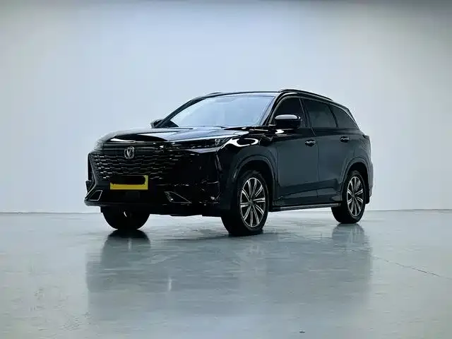 Changan CS75PLUS — фото 1