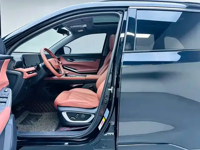 Changan CS75PLUS — фото 9