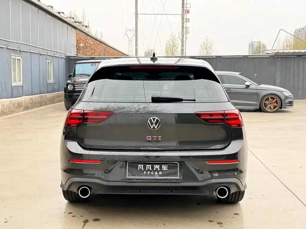 Volkswagen Golf GTI — фото 4