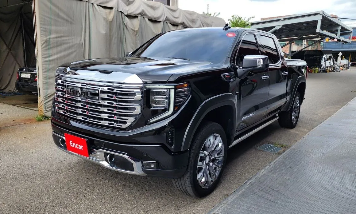 GMC Sierra — фото 1