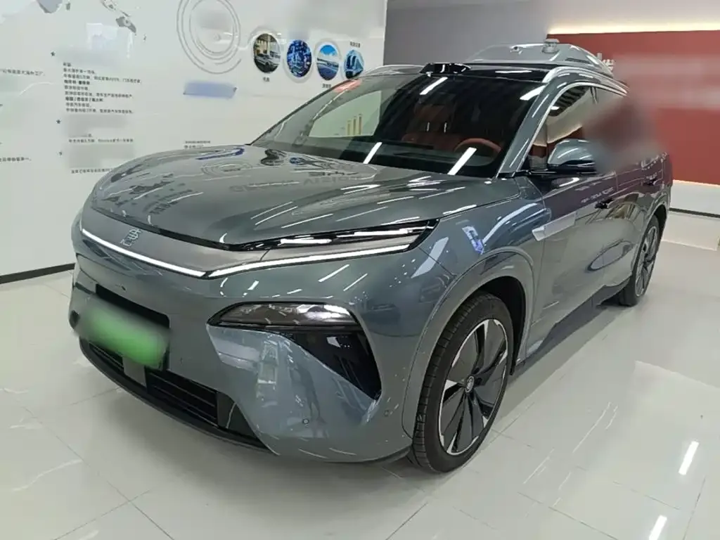 BYD Tang L — фото 1