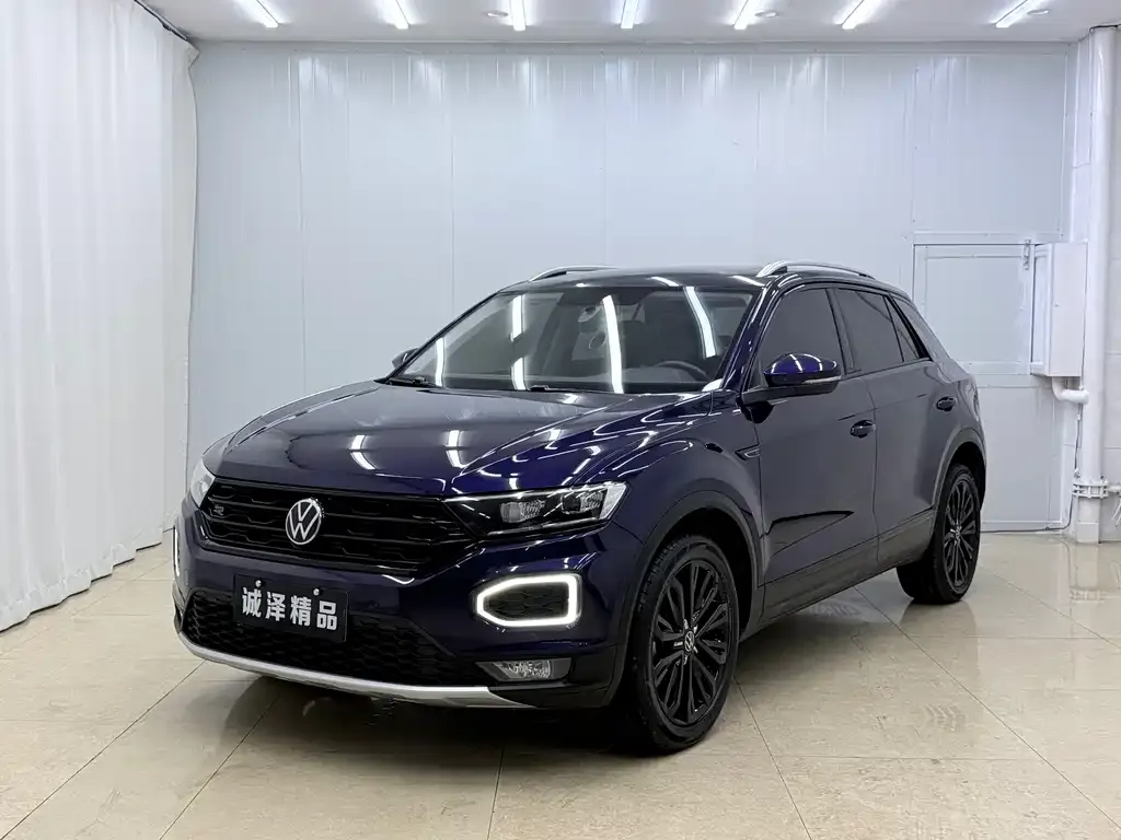 Volkswagen T-Roc — фото 1