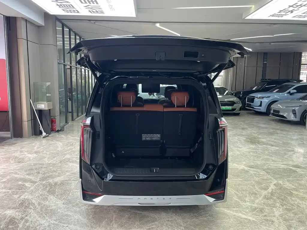 GAC Motor Trumpchi E9 — фото 8