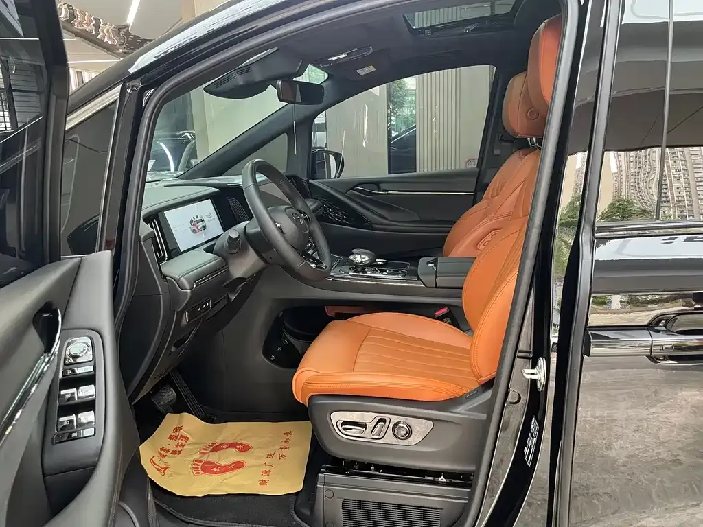GAC Motor Trumpchi E9 — фото 7