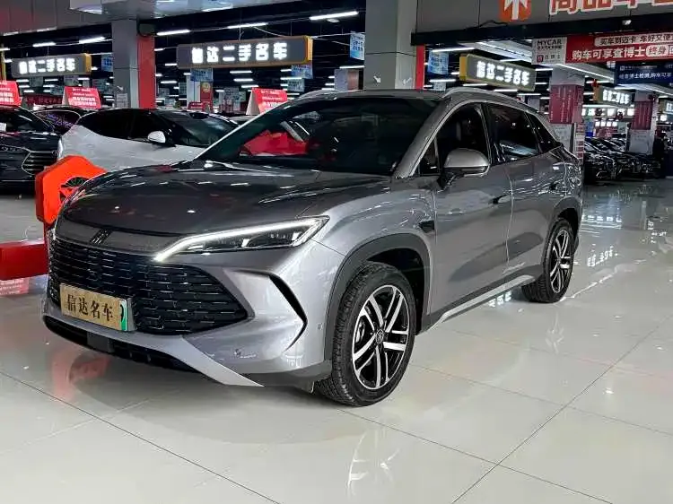 BYD L DM-i — фото 1