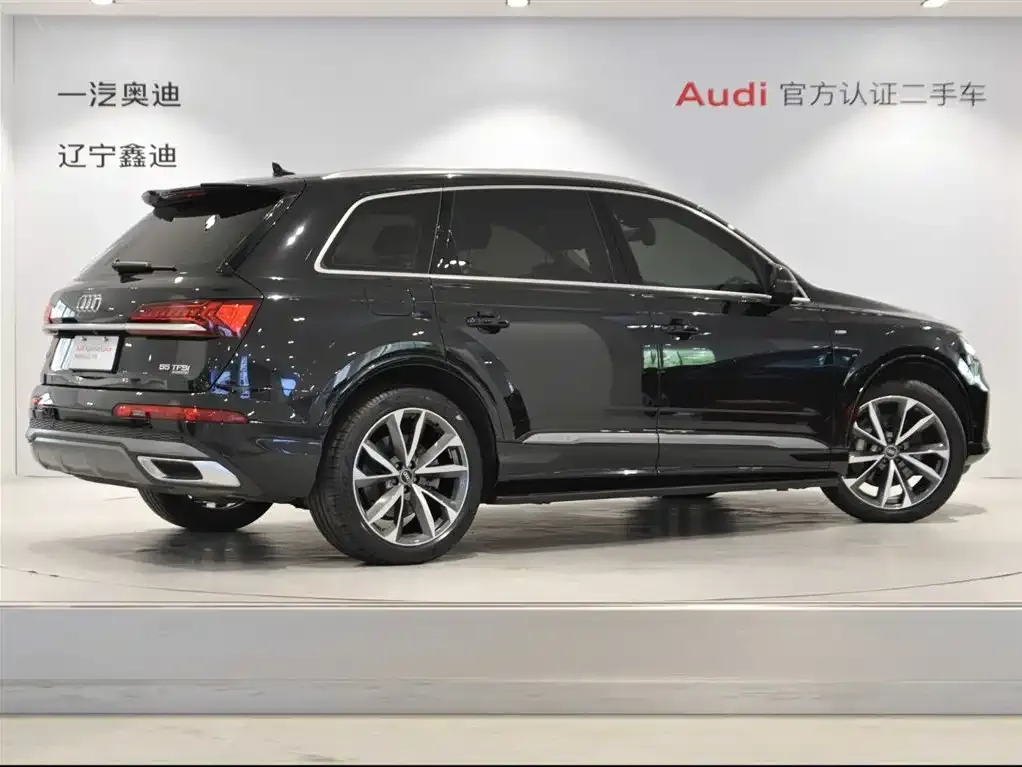 Audi Q7 — фото 3