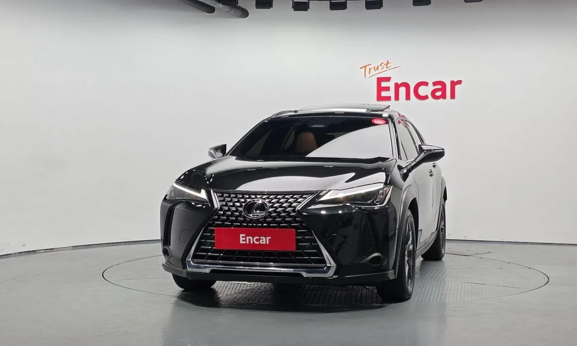 Lexus UX — фото 4