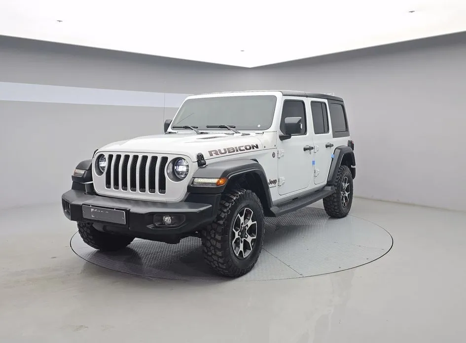 Jeep Wrangler — фото 1