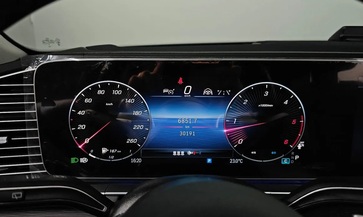 Mercedes-Benz GLE-Class — фото 10