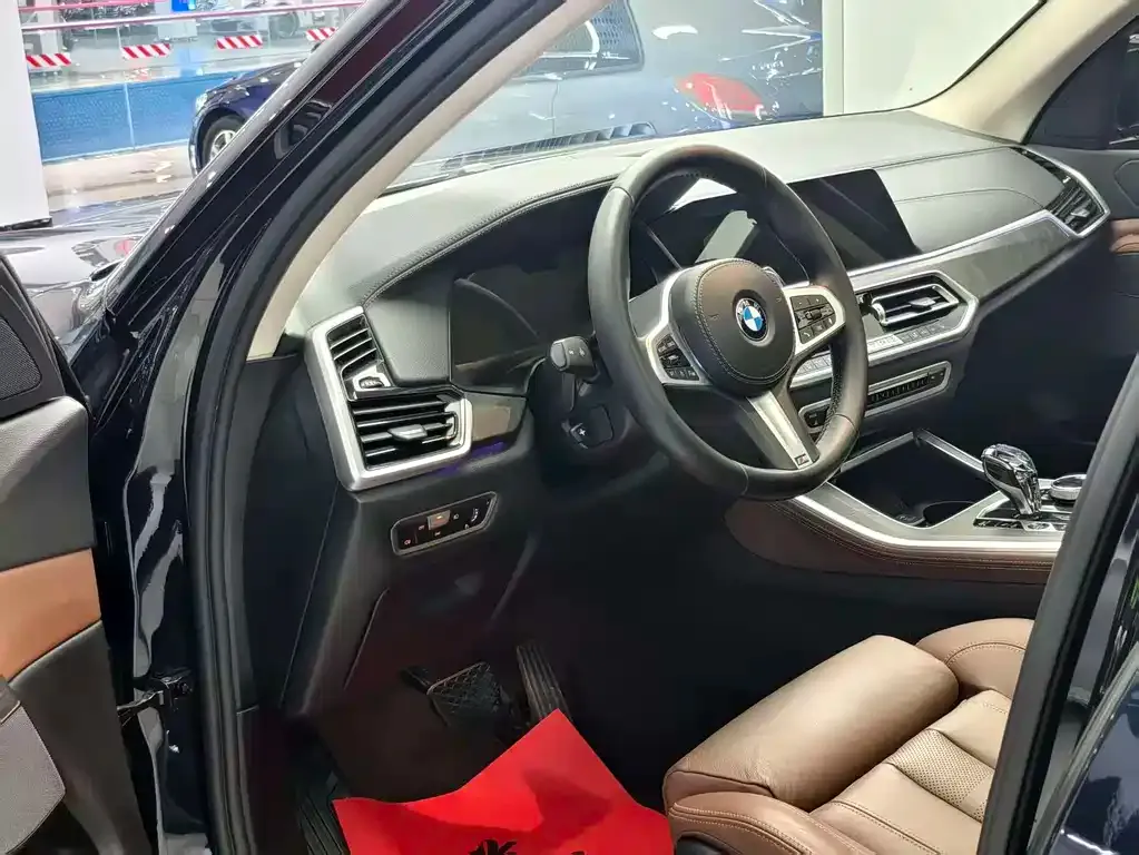 BMW X5 (Import) — фото 2