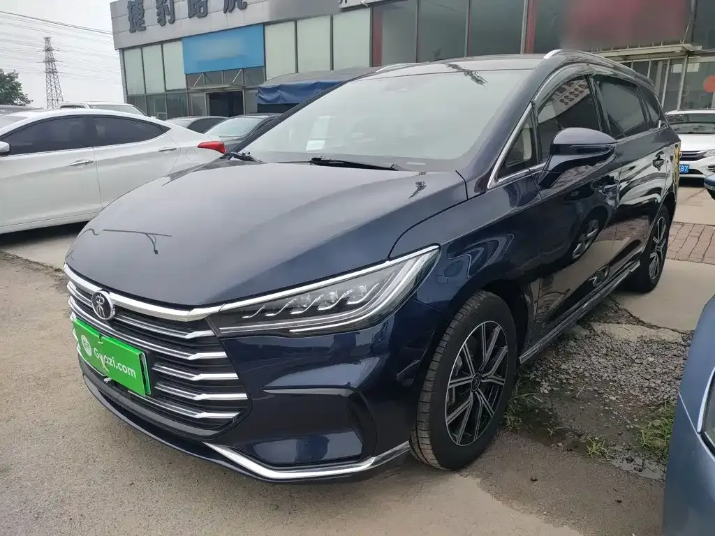 BYD MAX New Energy — фото 1