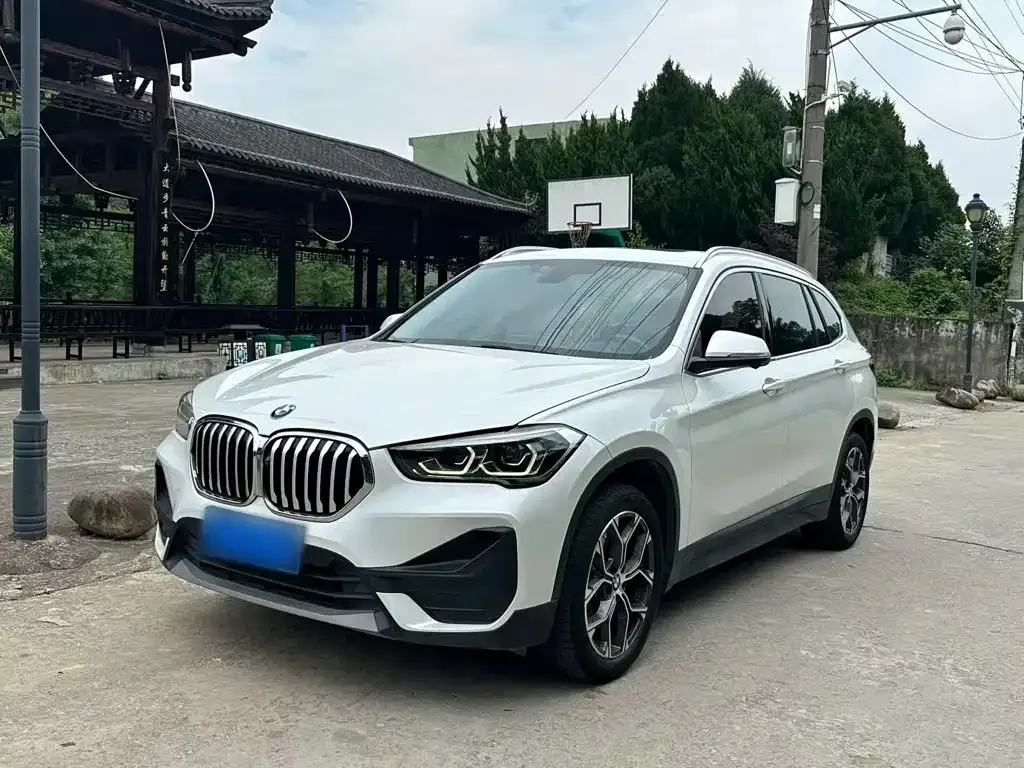 BMW X1 — фото 6
