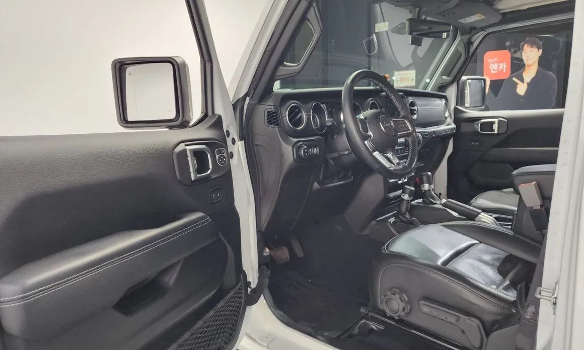 Jeep Wrangler — фото 3
