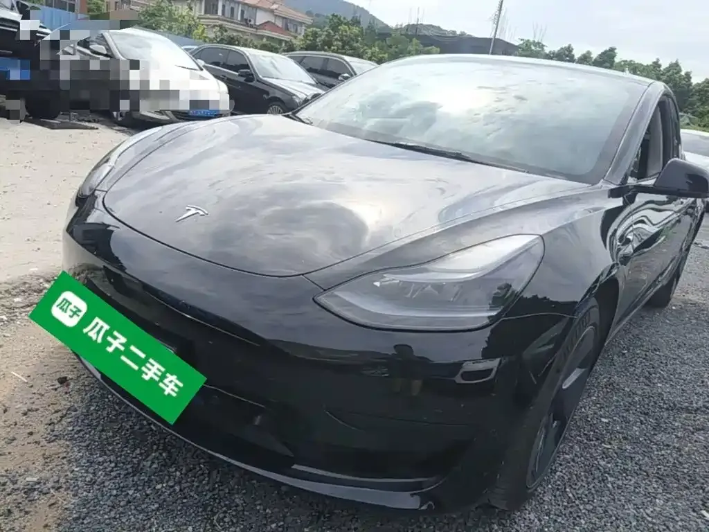 Tesla Model 3 — фото 3