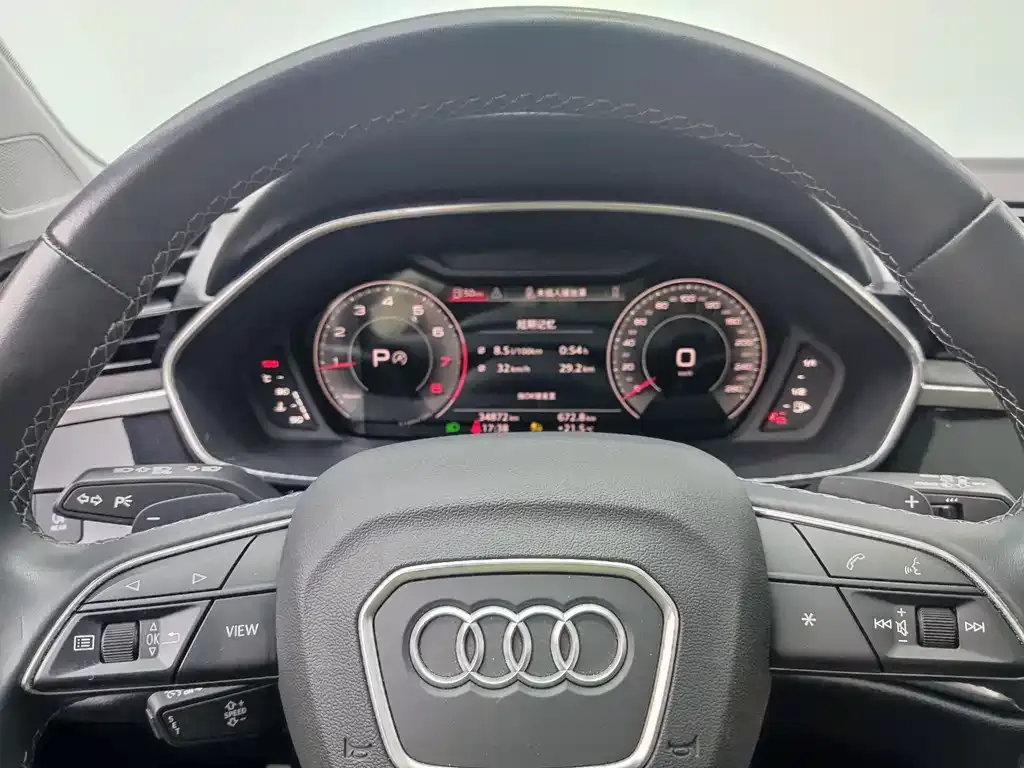 Audi Q3 — фото 4