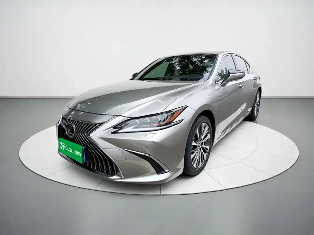 Lexus ES — фото 2