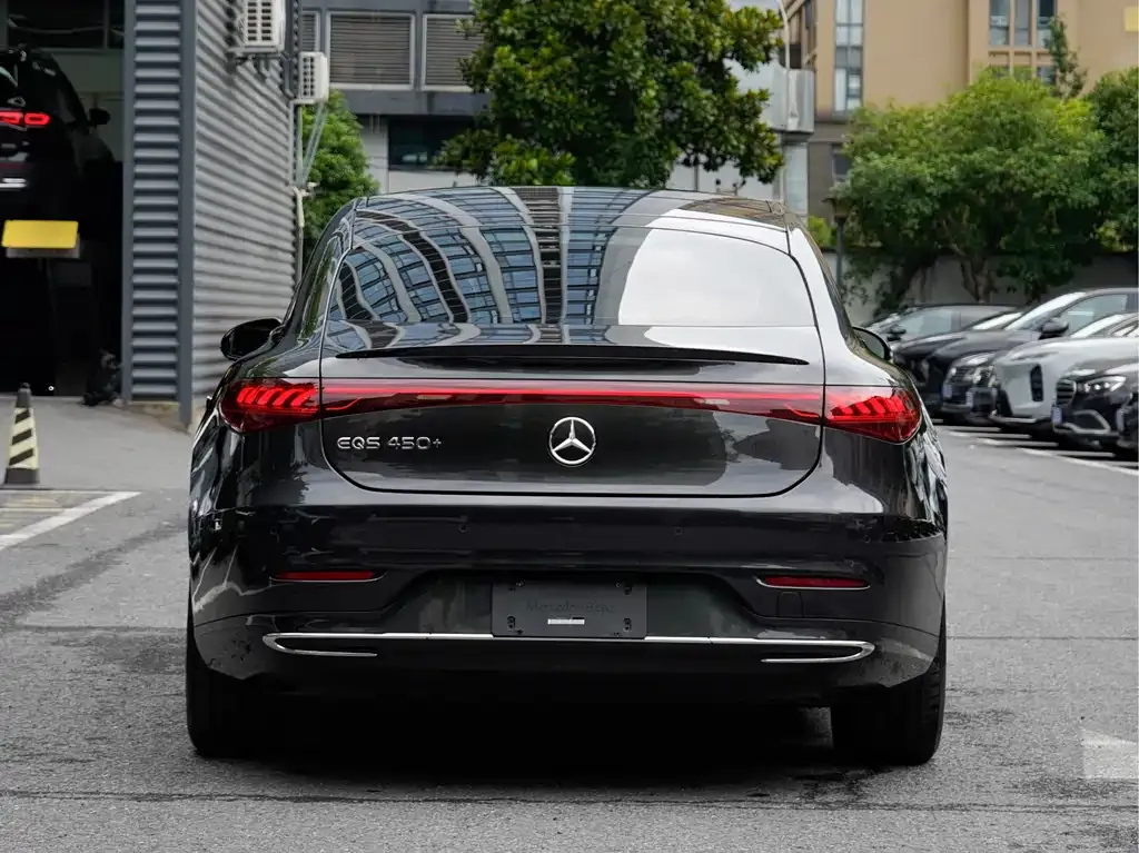 Mercedes-Benz EQS — фото 10