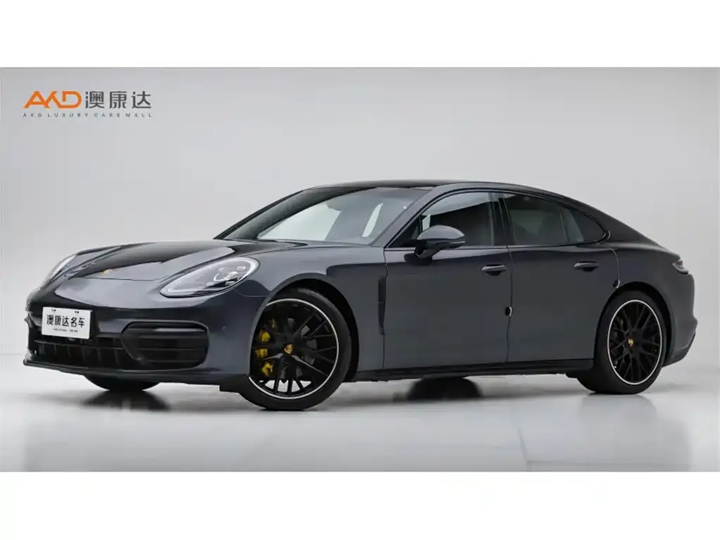 Porsche Panamera — фото 1