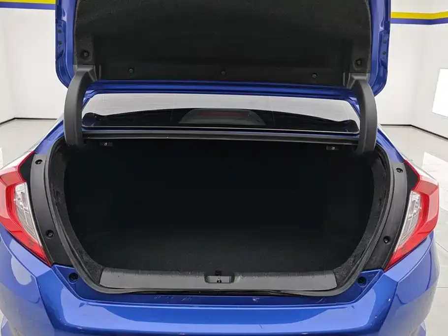 Honda Civic — фото 4