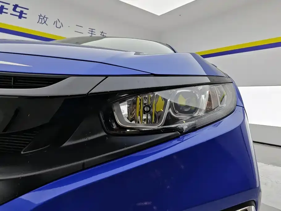 Honda Civic — фото 3