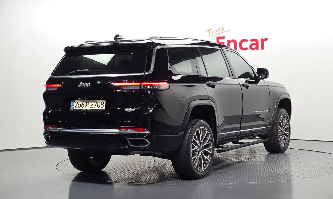 Jeep Cherokee — фото 4