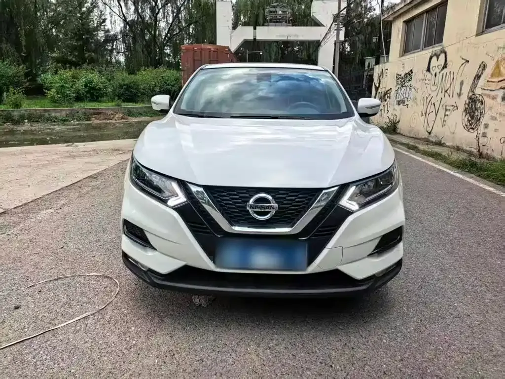 Nissan Qashqai — фото 10
