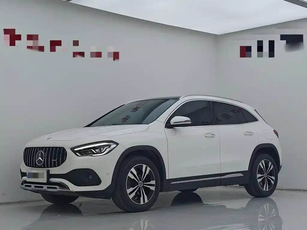 Mercedes-Benz GLA — фото 1