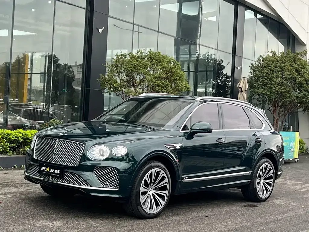Bentley Bentayga — фото 1