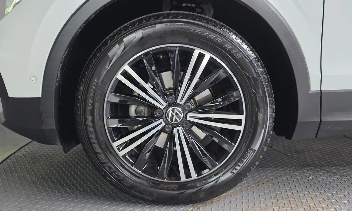 Volkswagen Tiguan — фото 9