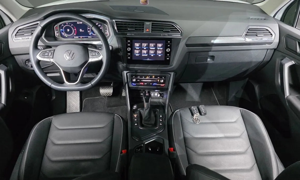 Volkswagen Tiguan — фото 5