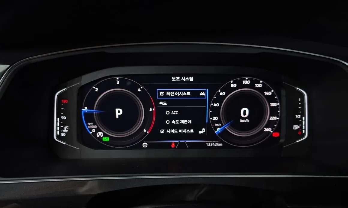 Volkswagen Tiguan — фото 10